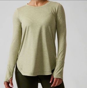 Athleta Uptempto Top Size Small Green With Thumbholes